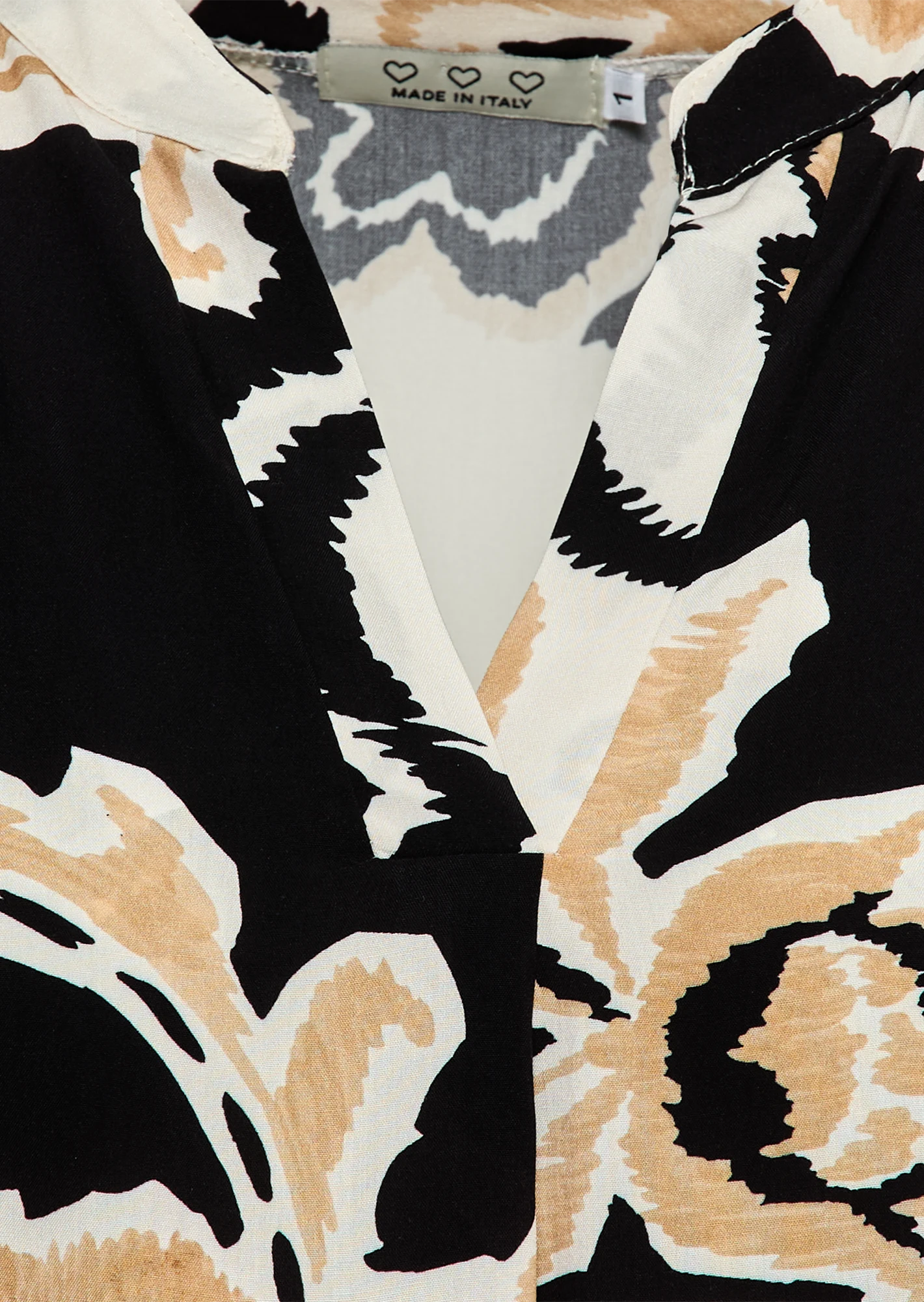 Bluse 'Flower', crema-schwarz