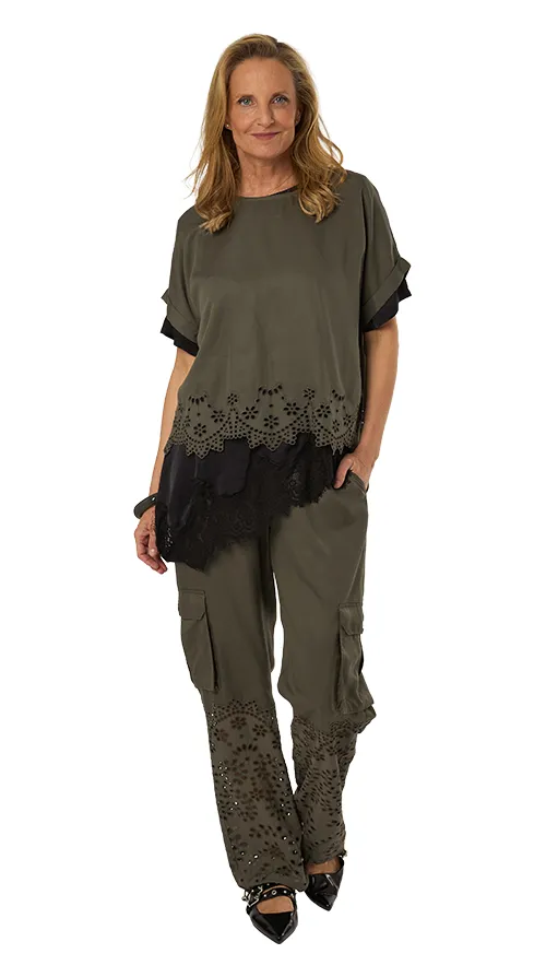 Tencel-Duo mit Lochstickerei 