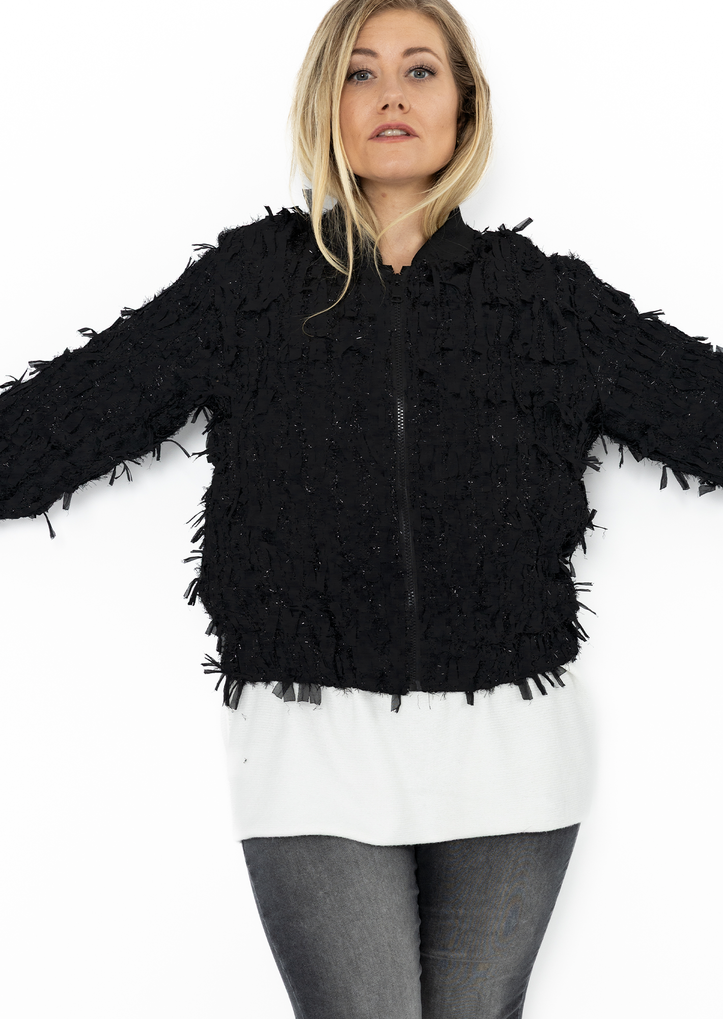 Jacke mit Glitzer & Fransen, schwarz