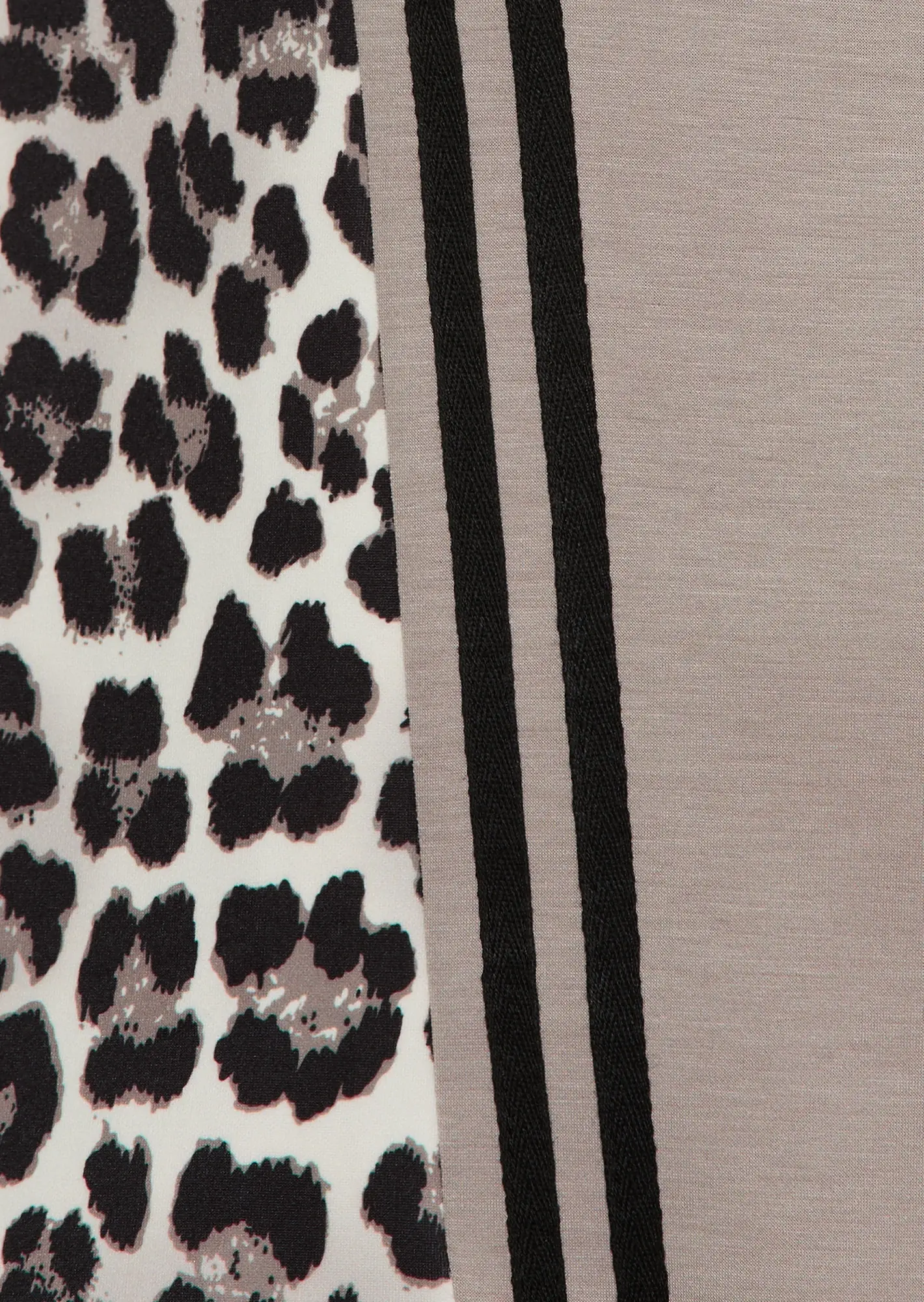 Sweatpullover mit Leohighlight, taupe