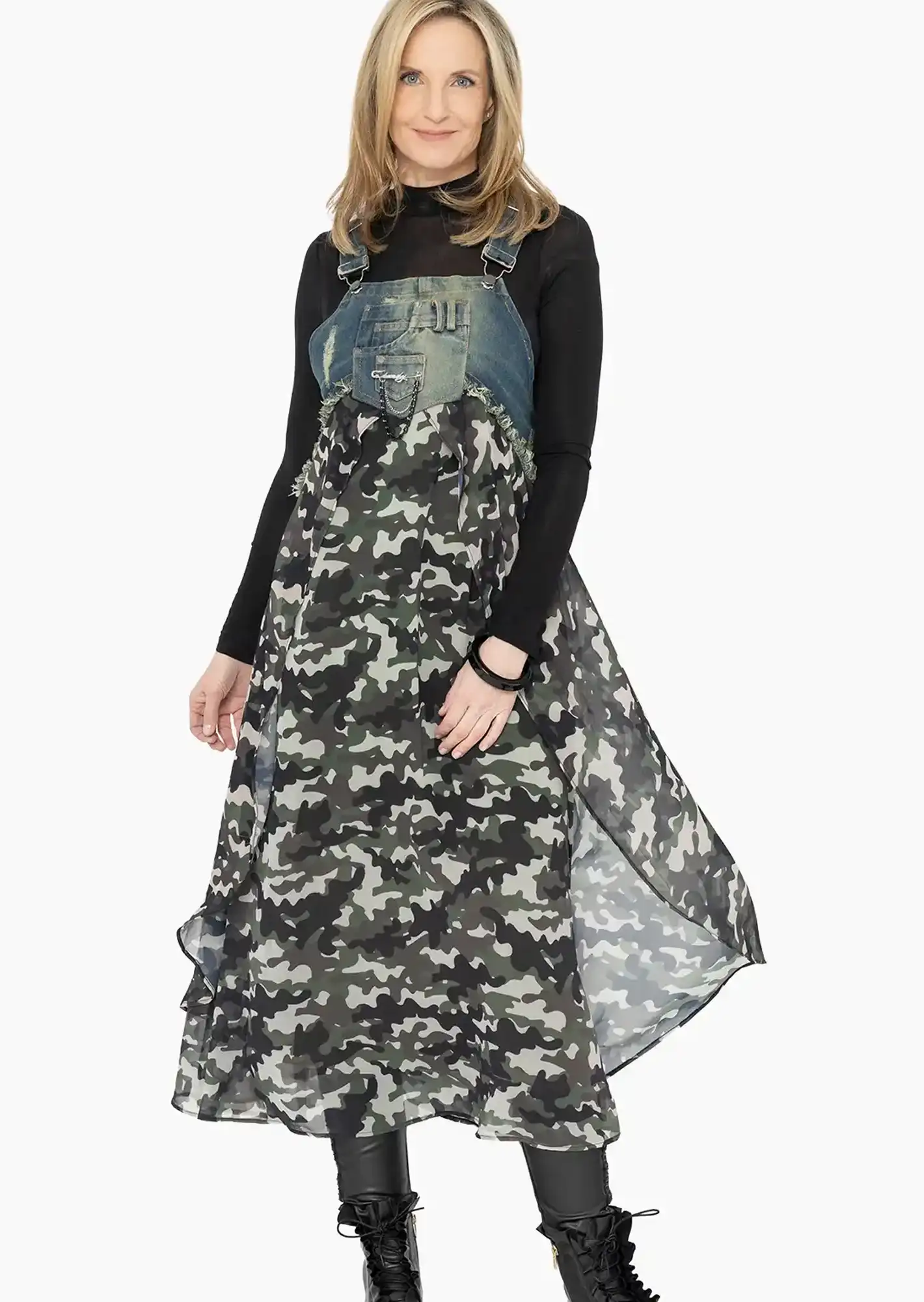 Latzkleid im Denim- & Camouflagestyle, oliv