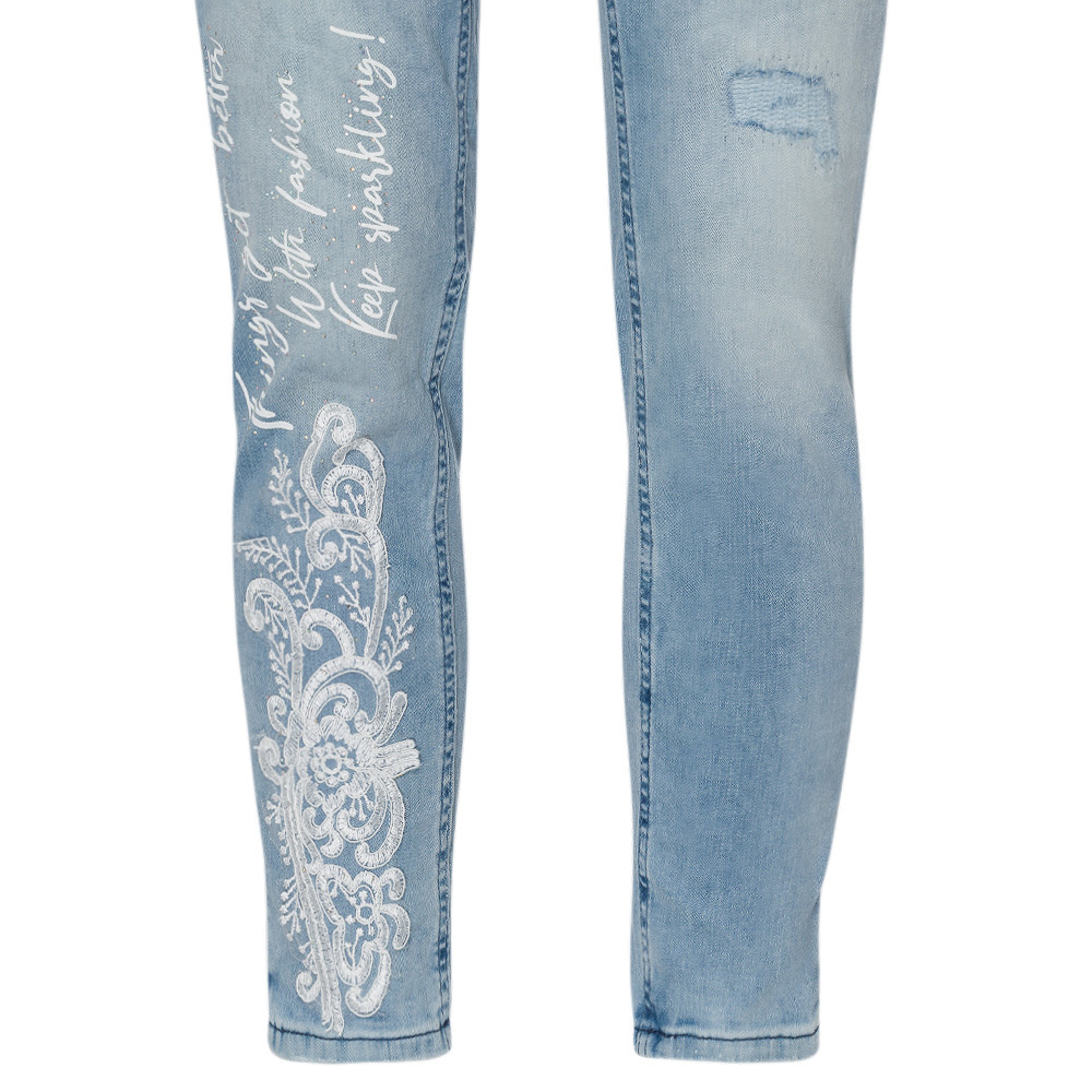 Jeans mit Spitzenpatches, light blue denim 