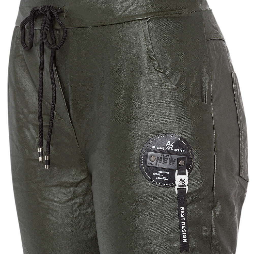 Joggpants in Leder-Optik, oliv 