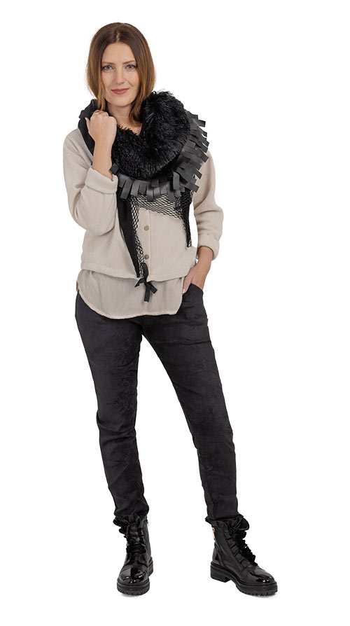 Outfit Cordjacke mit Kuschelschal